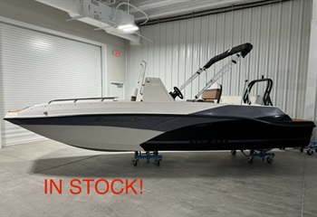 2025 Starcraft SVX 211 CC Gray Boat